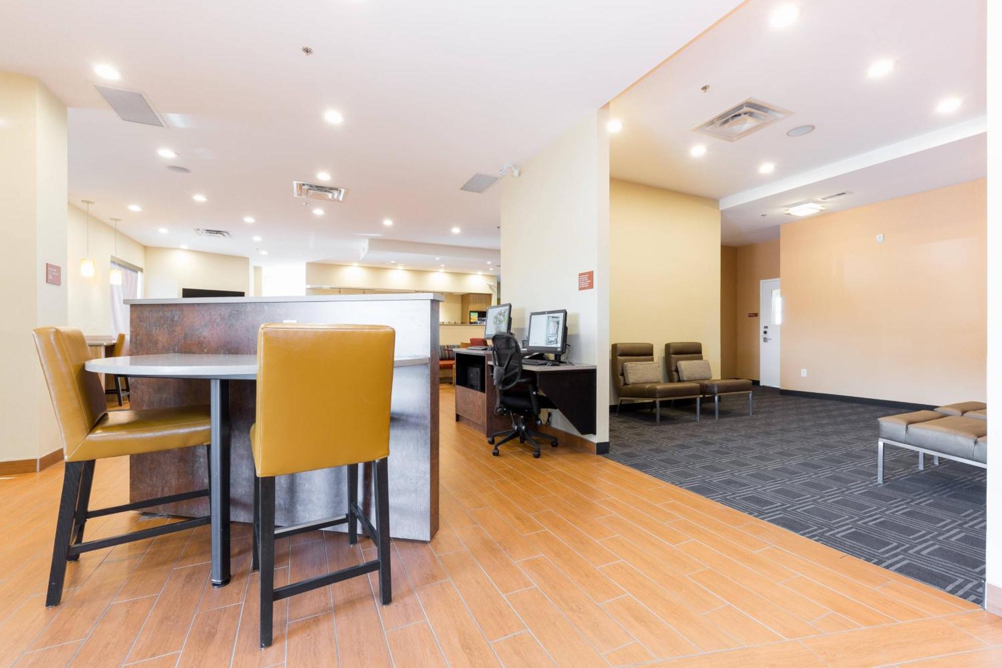 Towneplace Suites By Marriott Edmonton South 4* Edmonton